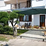 Rozana By Interhome شقة Novigrad Istria