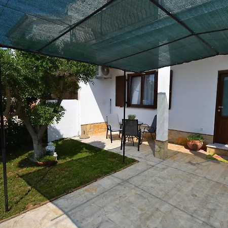 Rozana By Interhome *
